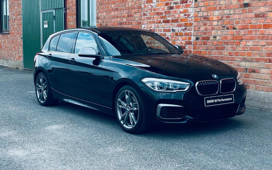BMW M140i xDrive 340 hk Navi Skinn