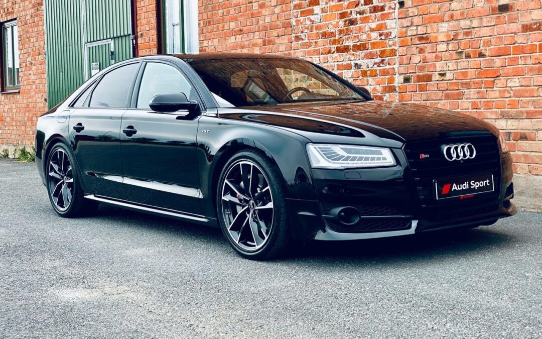 Audi S8 Plus 605 hk Leasebar 305 km/h Keramiskabromsar